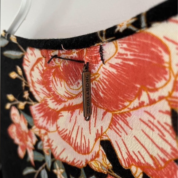 BILLABONG floral dress - Picture 3 of 4